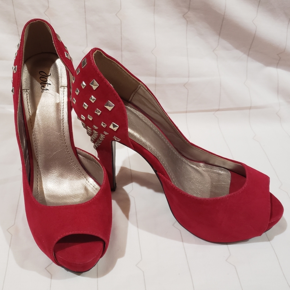 DOTS Heels Red with Studs Sz 8